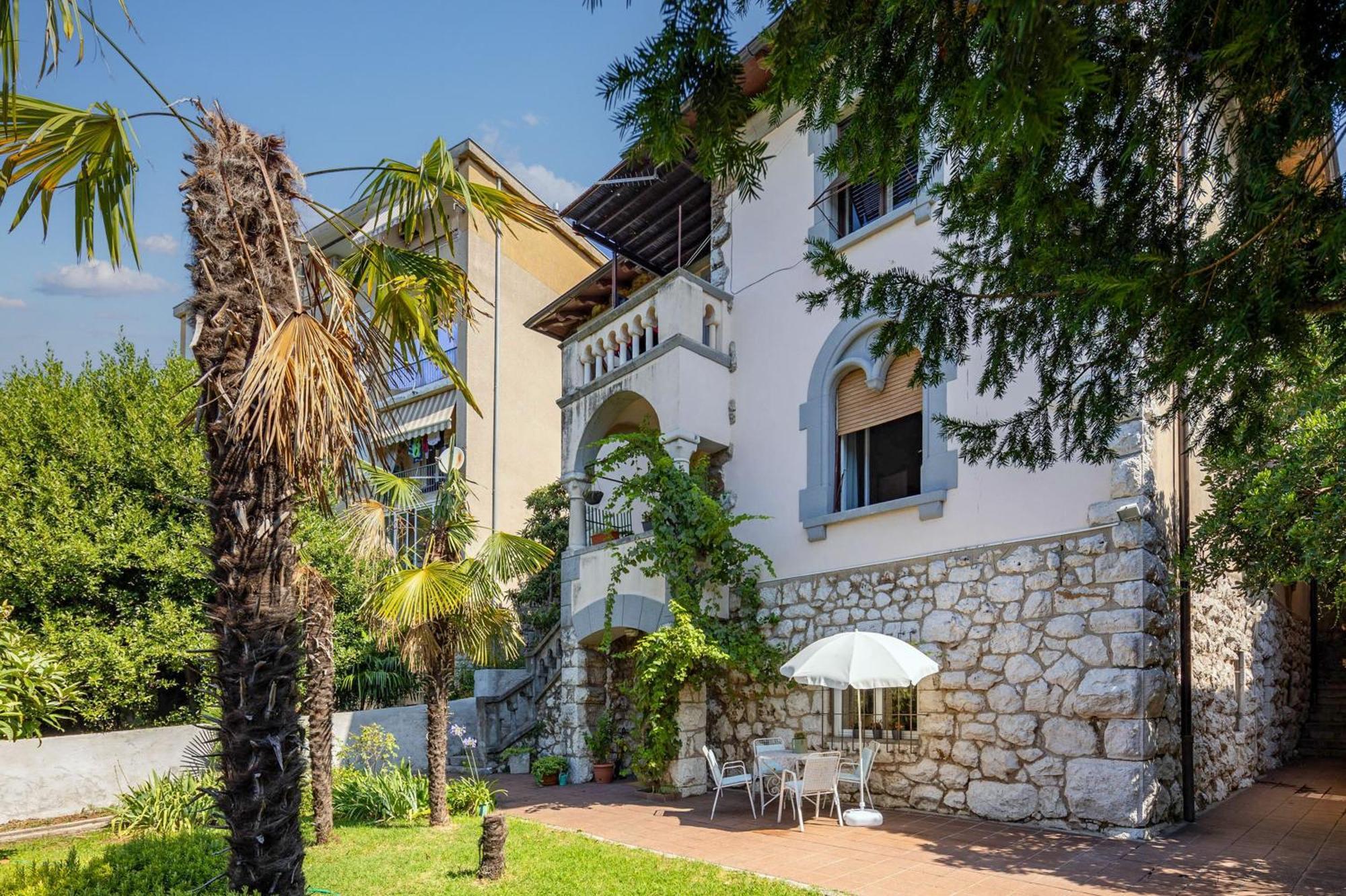 City Apartment With Garden - Happy Rentals Rijeka Eksteriør billede
