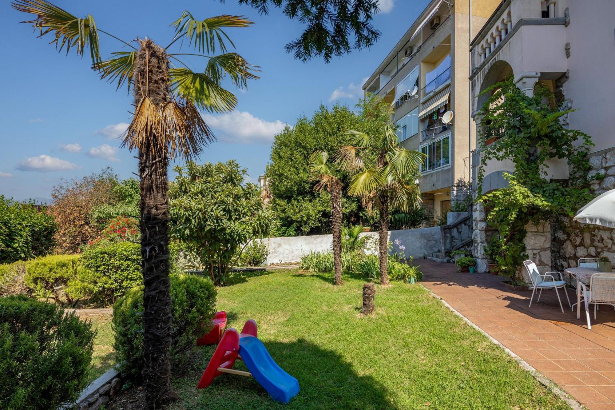 City Apartment With Garden - Happy Rentals Rijeka Eksteriør billede