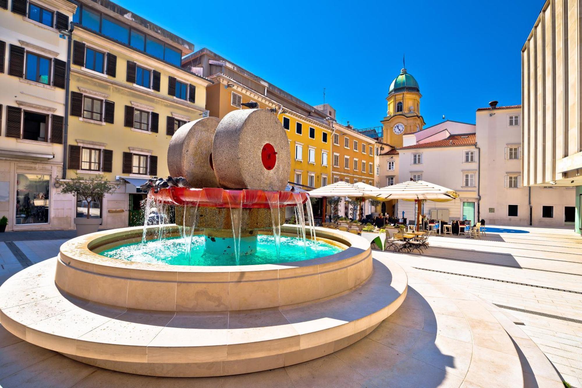 City Apartment With Garden - Happy Rentals Rijeka Eksteriør billede